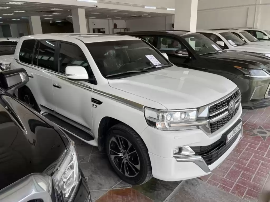 Used Toyota Land Cruiser For Sale in Doha #13179 - 1  image 